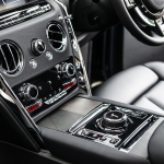 Rolls Royce Cullinan front centre console