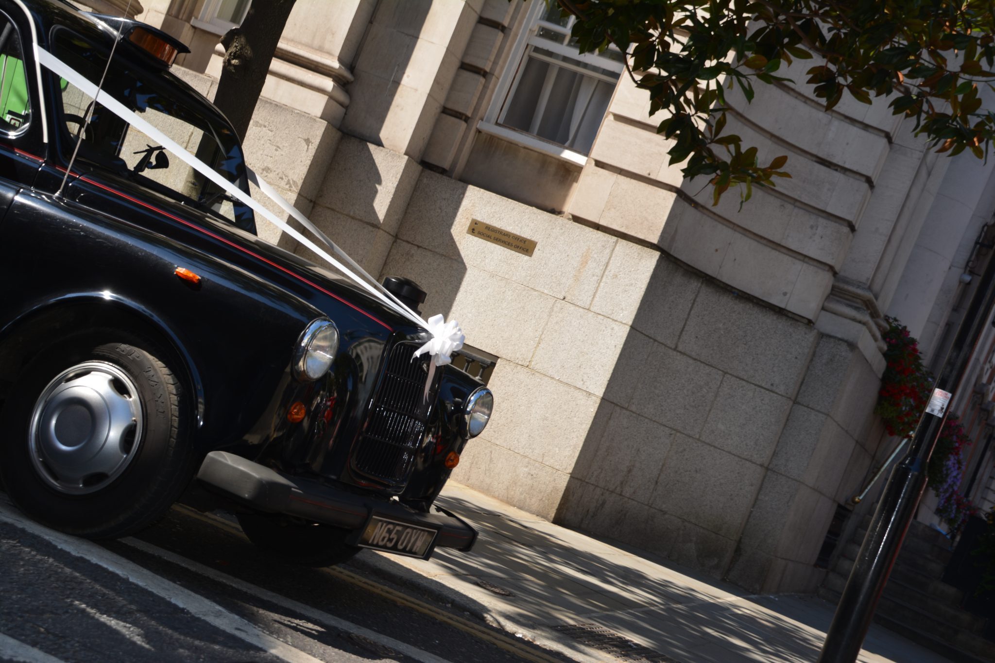 VINTAGE WEDDING CAR HIRE - BOOK NOW - VINTAGE CAR HIRE