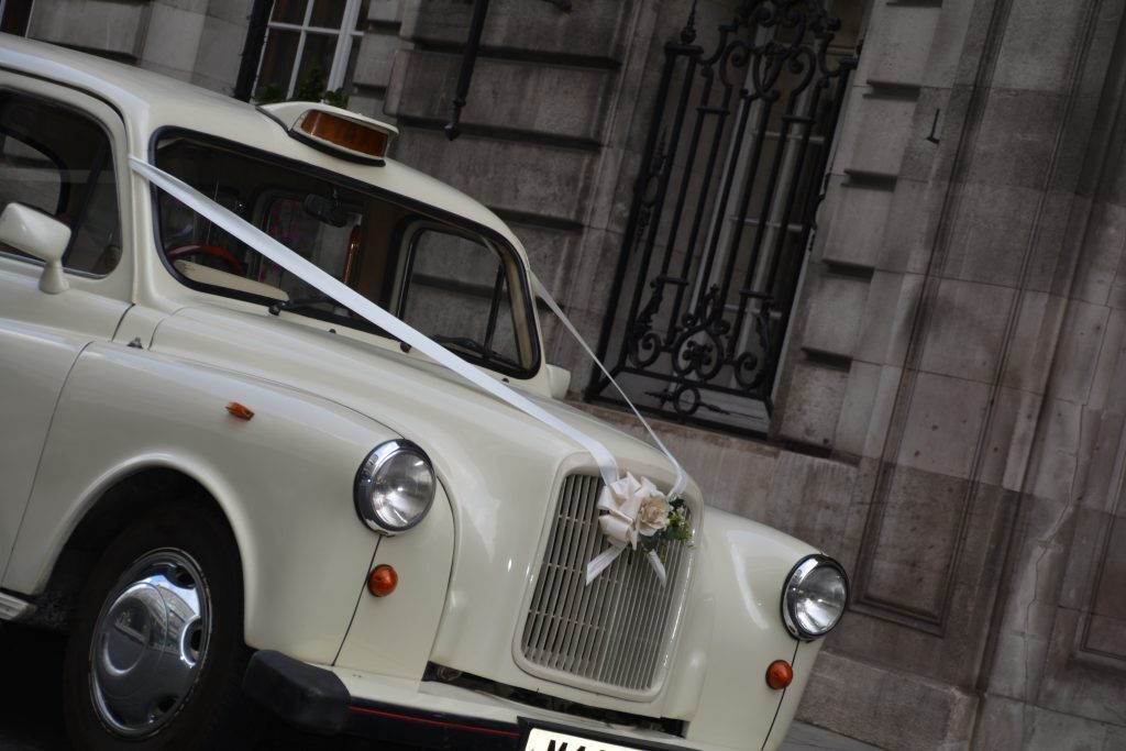 White London Taxi hire chelsea