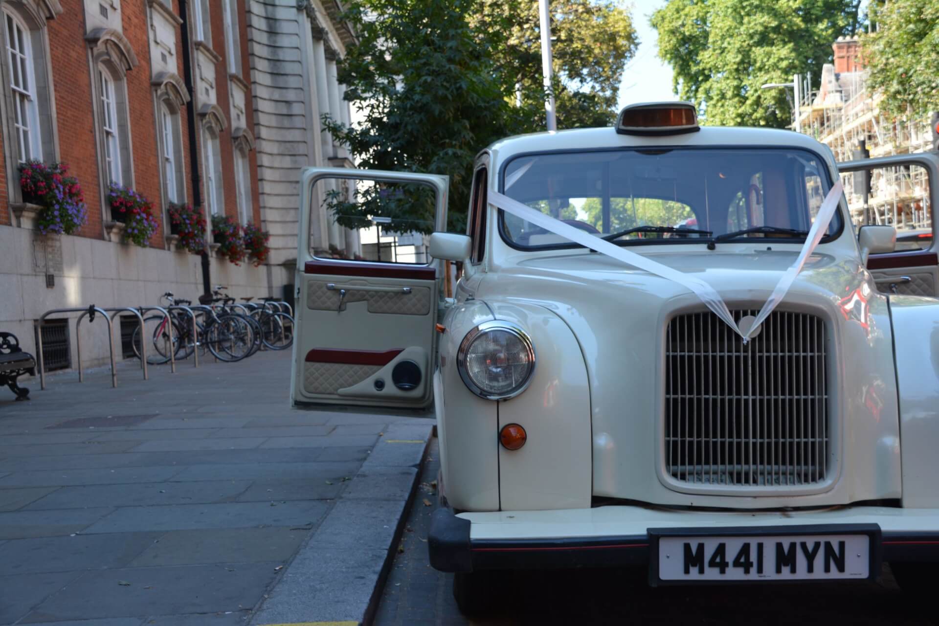 Wedding taxi hire