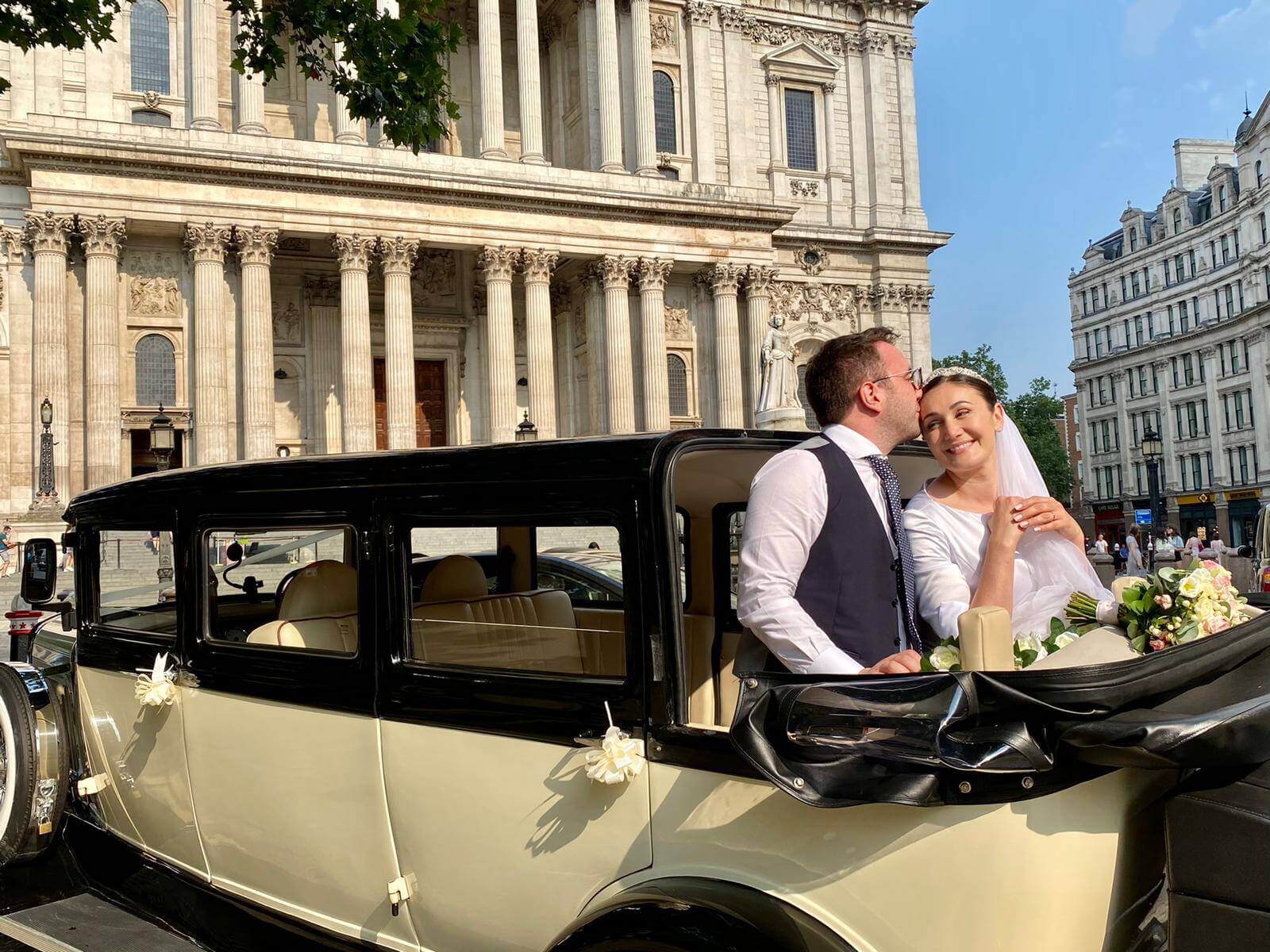 Bramwith Limousine Hire Classic 7 Seater Hire Chauffeur Driven Service