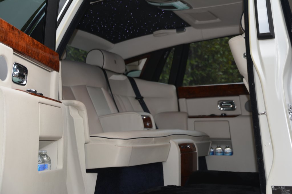 Rolls Royce Phantom EWB interior