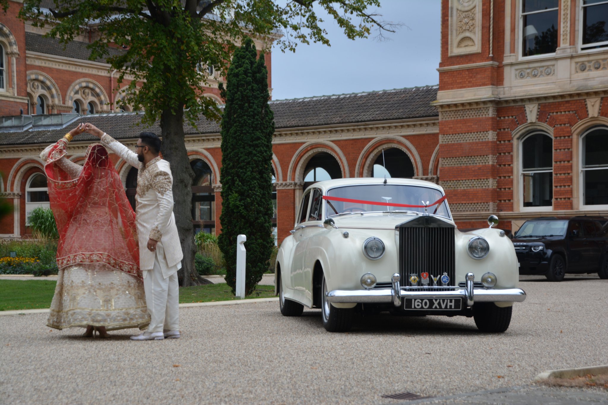 Vintage wedding car hire classic