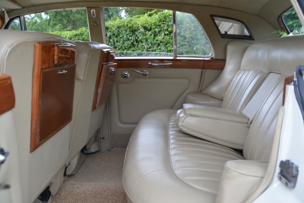 Vintage Rolls Royce hire interior 