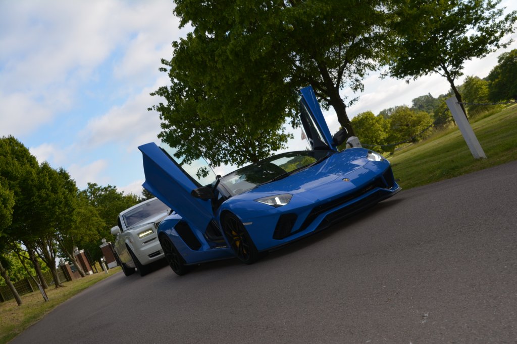 Lamborghini Huracan hire 