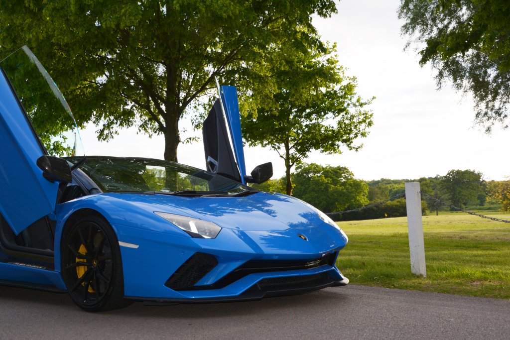 Lamborghini hire for proms