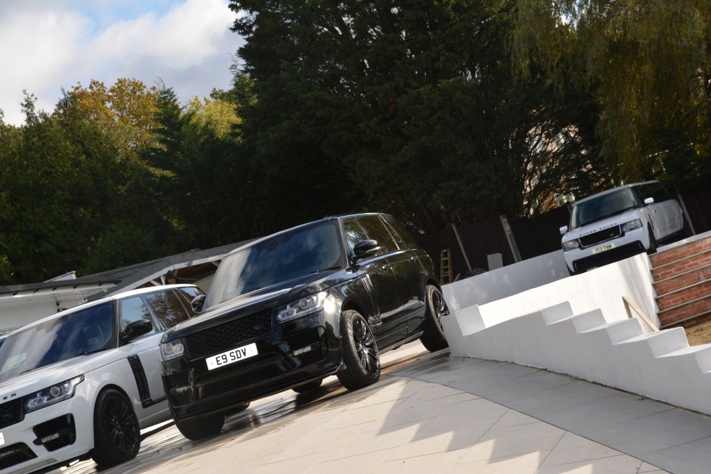 Black Range Rover Vogue hire