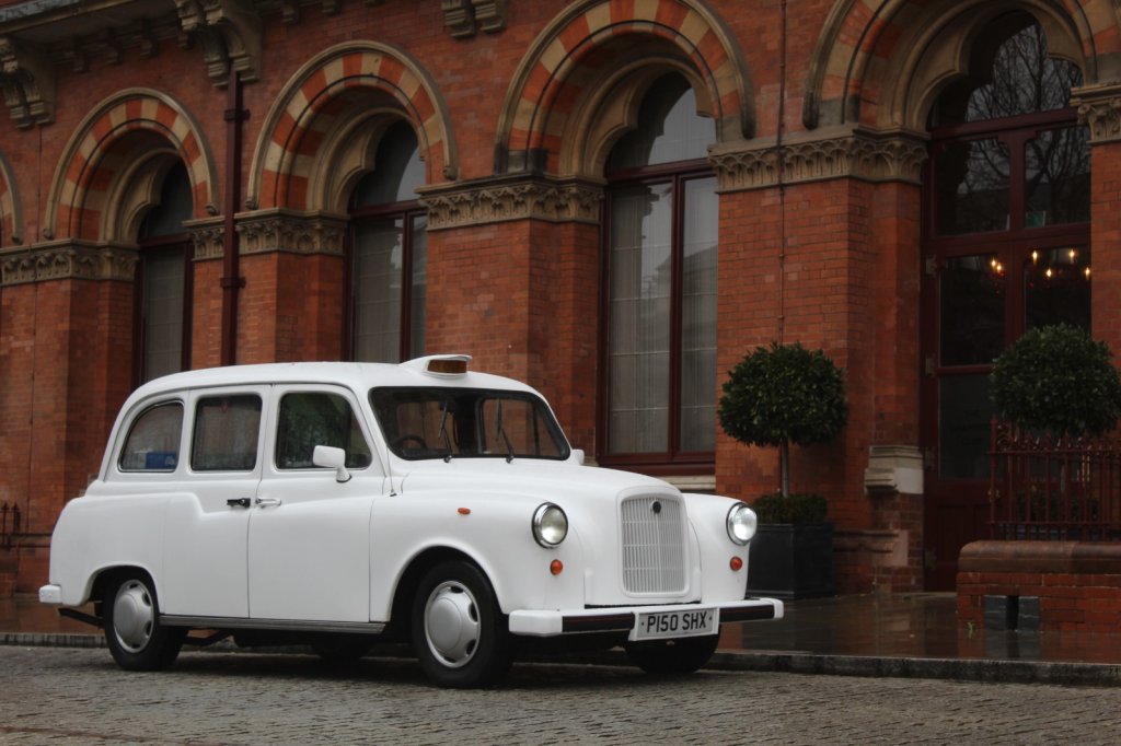 Wedding car hire Hackney 