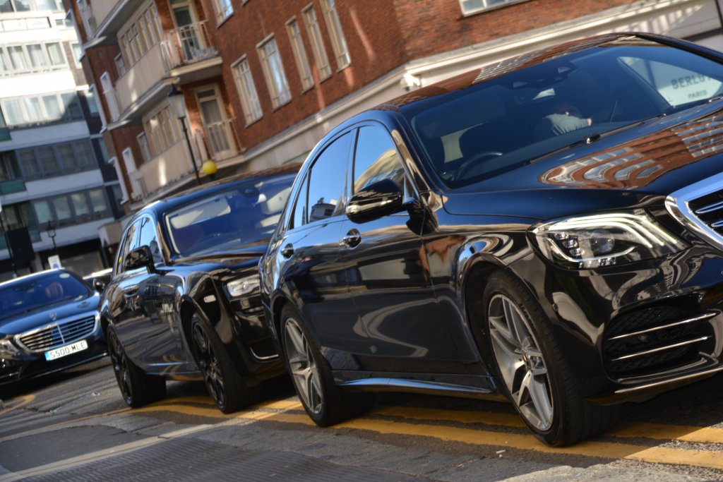 Black luxury car hire