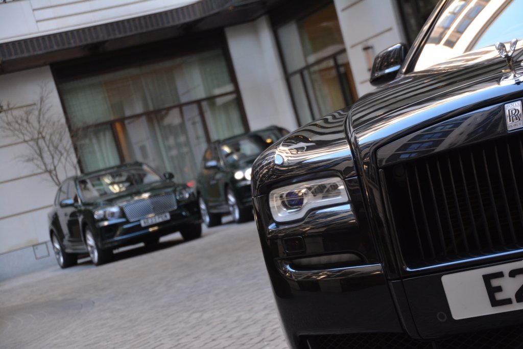 Luxury Hotel Transfers Black Rolls Royce 