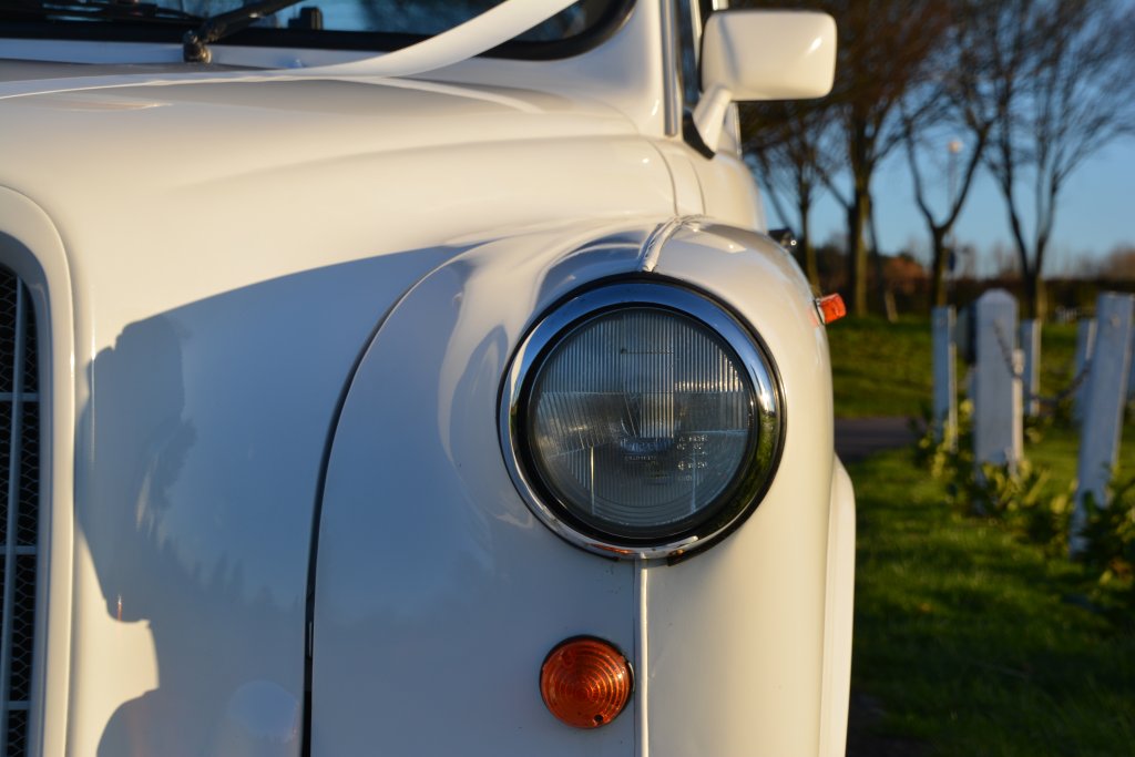 White classic Cab hire