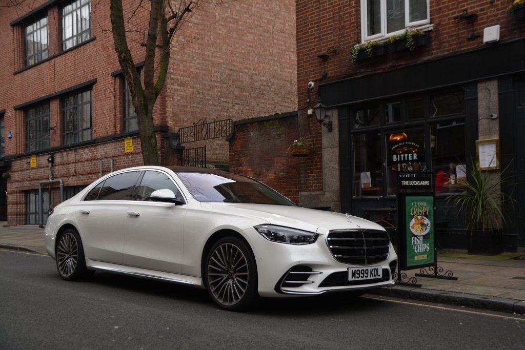 White mercedes S class hire London