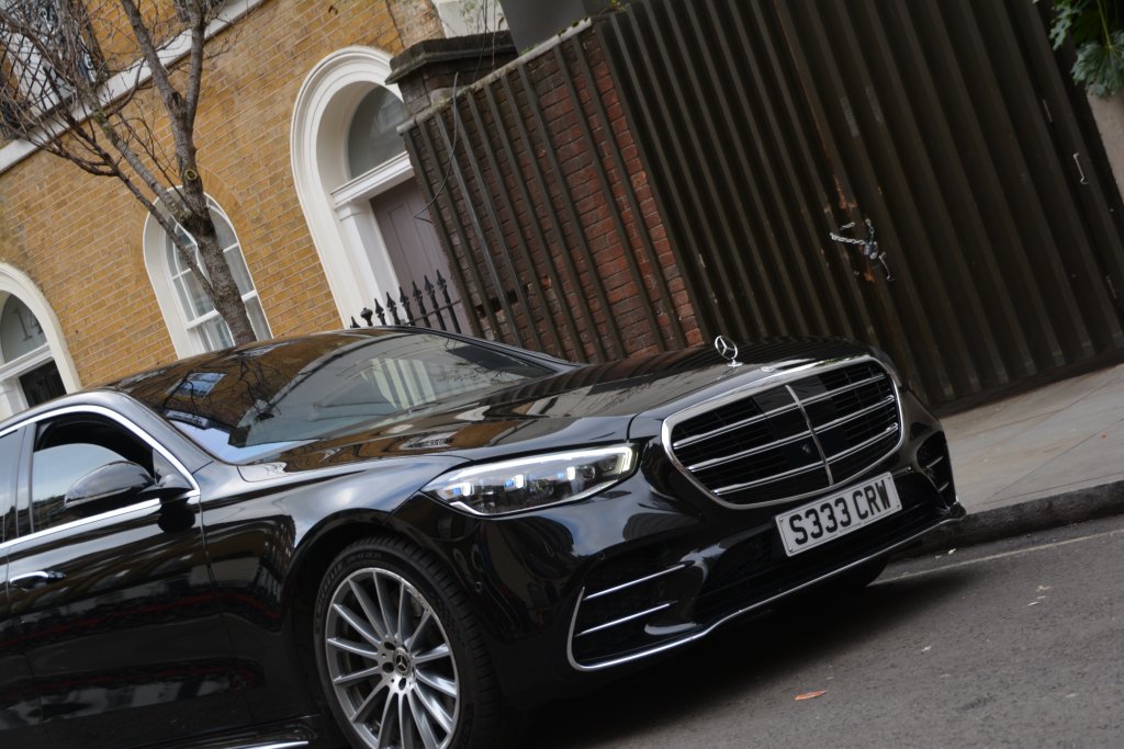 Mercedes to the airport from London