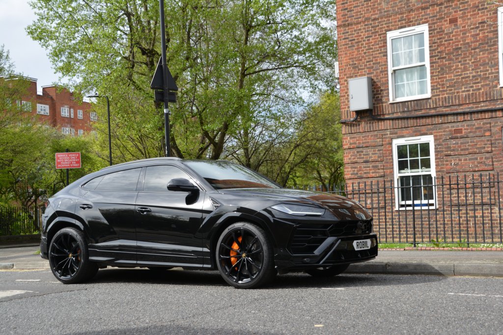 Lamborghini Urus Prom hire