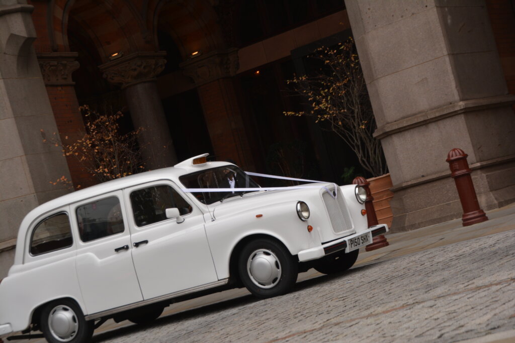 Classic taxi hire Islington 