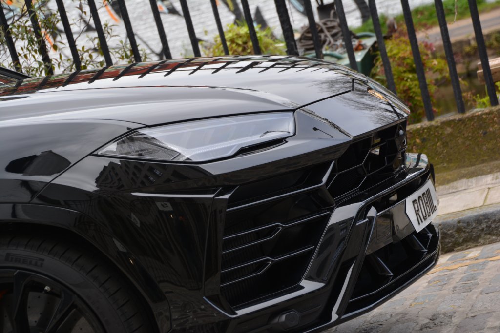 Black Lamborghini Urus hire Essex