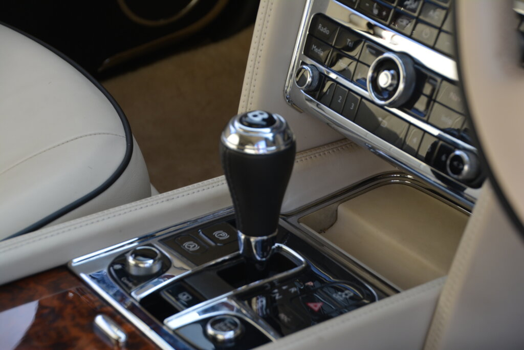 Bentley Mulsanne hire gearbox lever