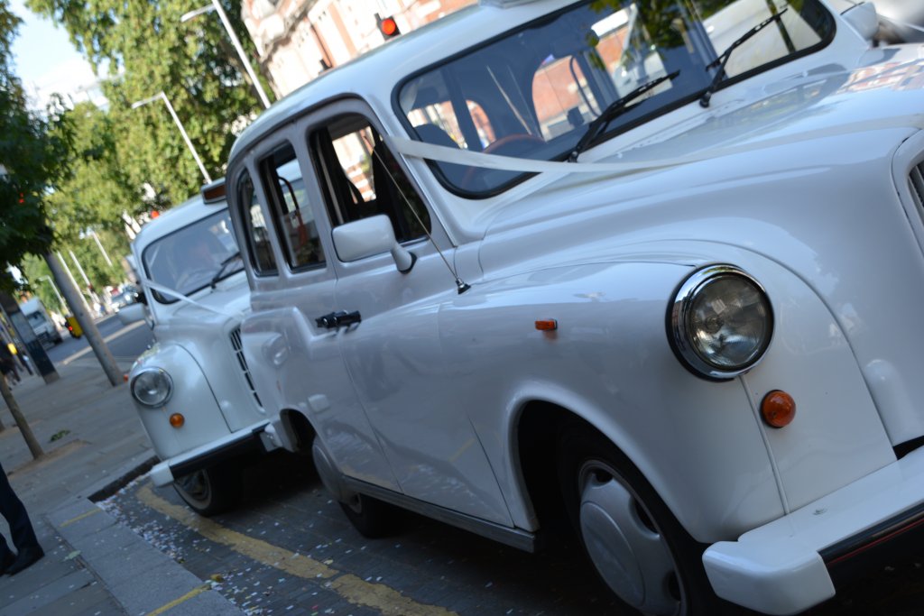 Classic taxi hire Mile end