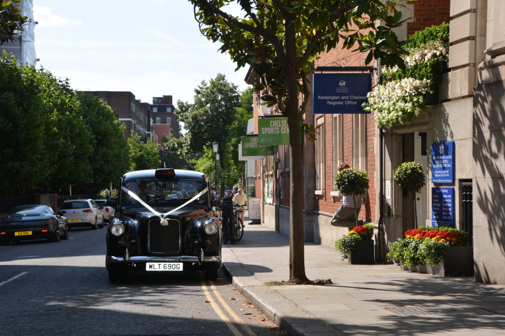 Classic taxi hire Chelsea registry office