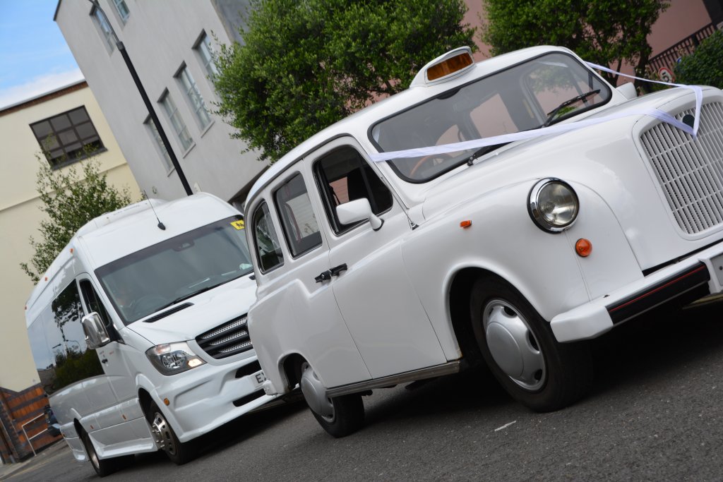 16 seater Mercedes minibus hire