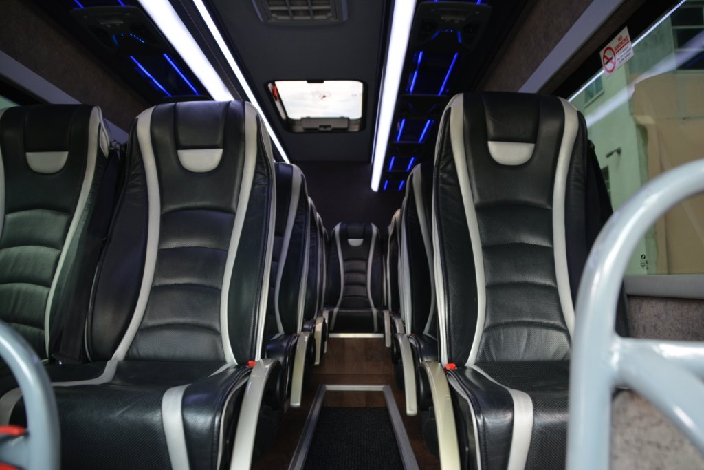 Mercedes 16 seater minibus 