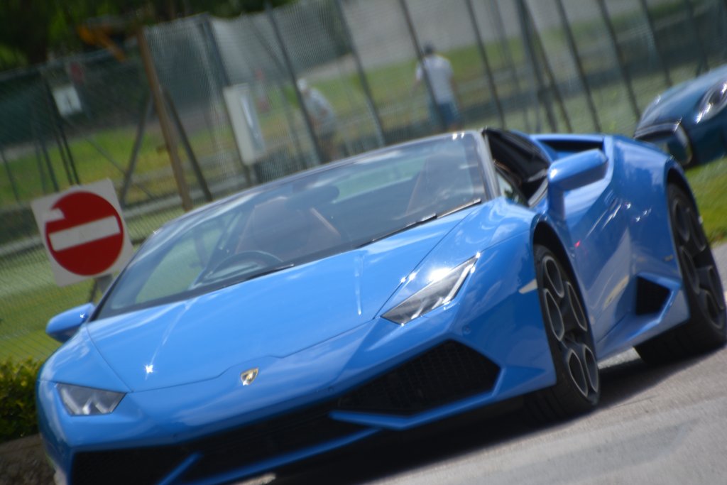 Lamborghini hire for 1 hour