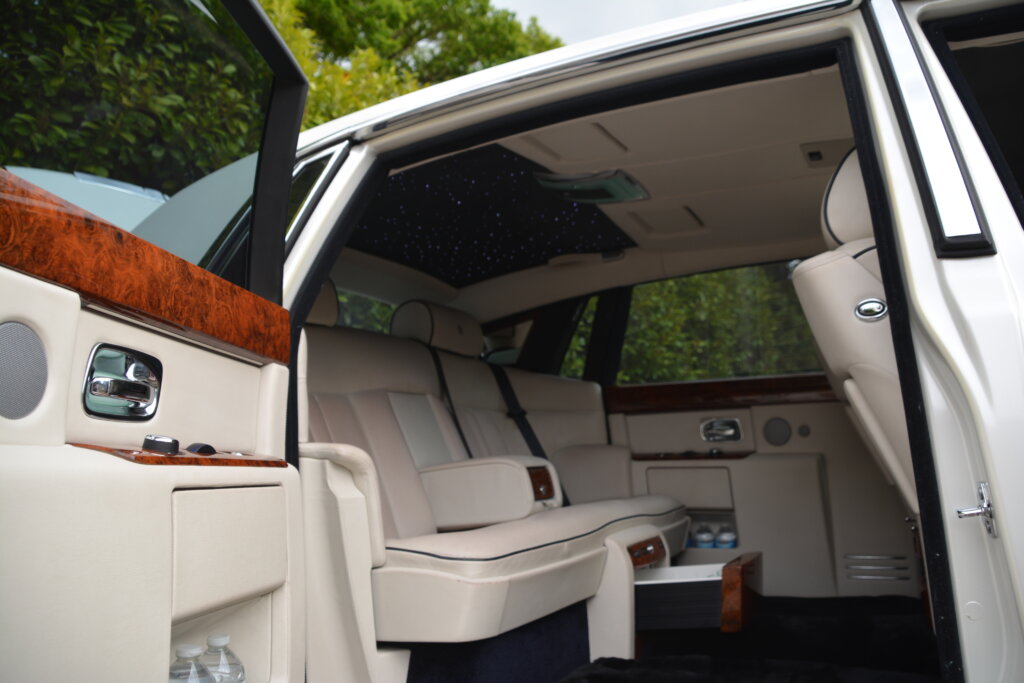 Rolls Royce hire hotel transfer 